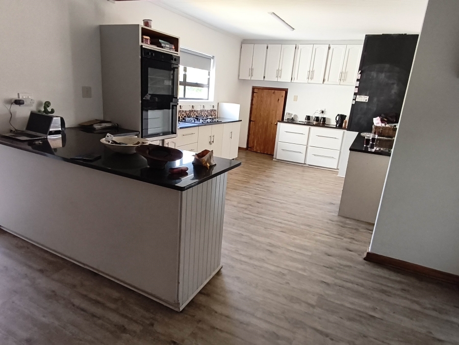 4 Bedroom Property for Sale in De Kelders Western Cape